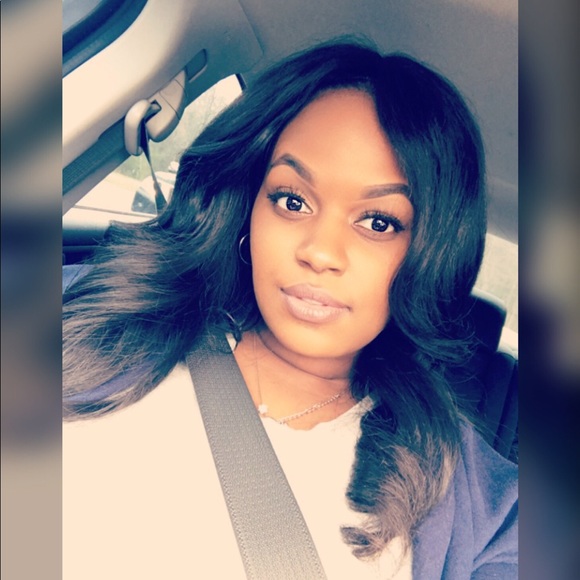 Meet your Posher, Khristyn - Picture 1 of 2